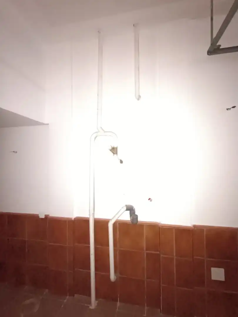 Badezimmer von Einfamilien-Reihenhaus zum Verkauf in Talavera de la Reina mit Abstellraum