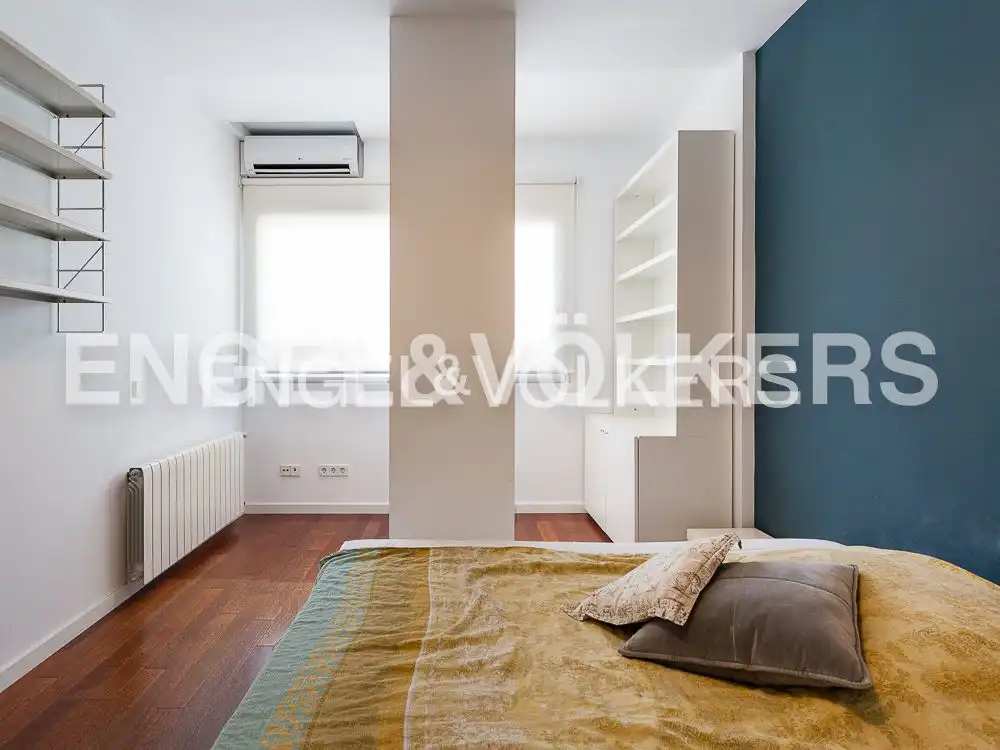 Bedroom of Flat for rent in Valencia  with Air Conditioner, Heating and Parquet flooring