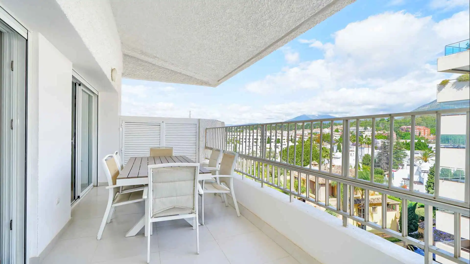 Terraza de Ático en venta en Marbella con Aire acondicionado, Terraza y Piscina