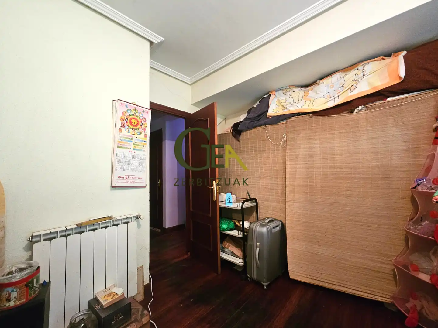 Schlafzimmer von Einfamilien-Reihenhaus zum Verkauf in Alkiza mit Heizung, Privatgarten und Terrasse