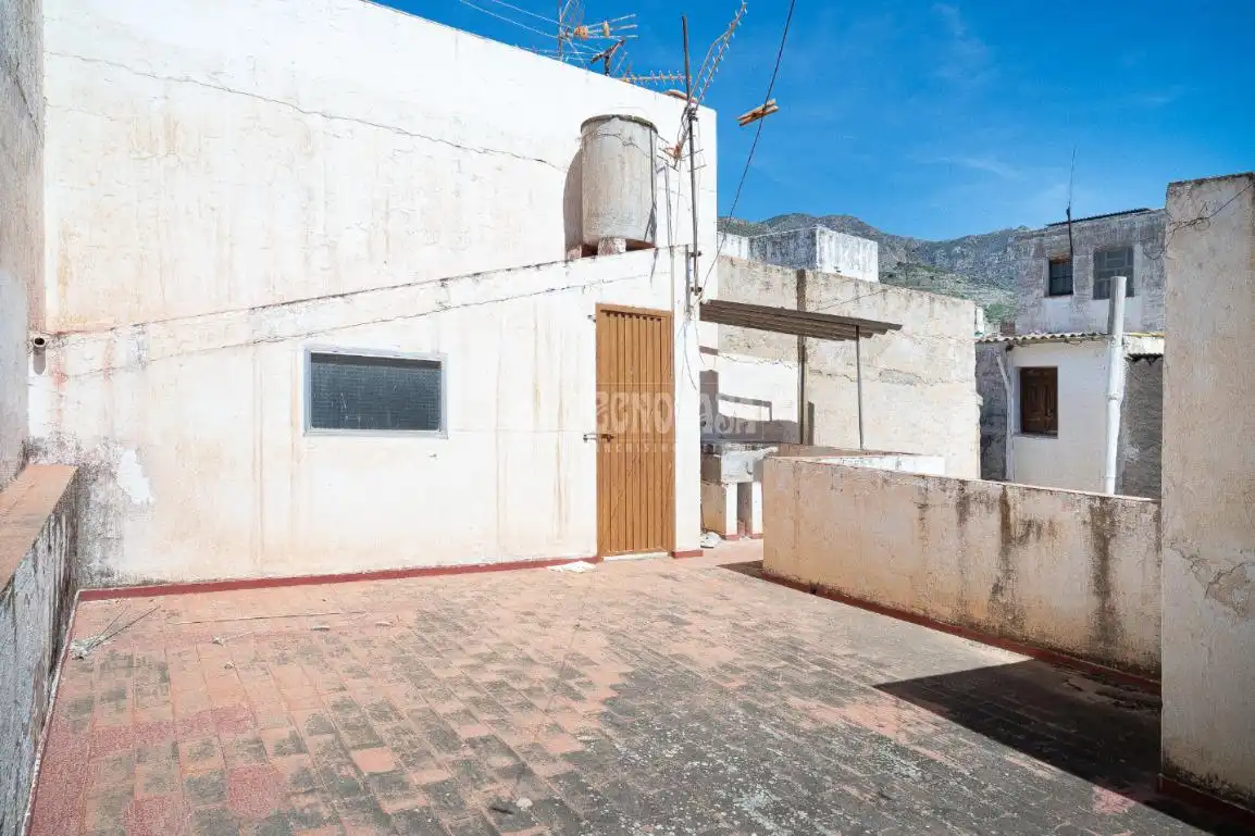 Vista exterior de Casa adosada en venta en Molvízar