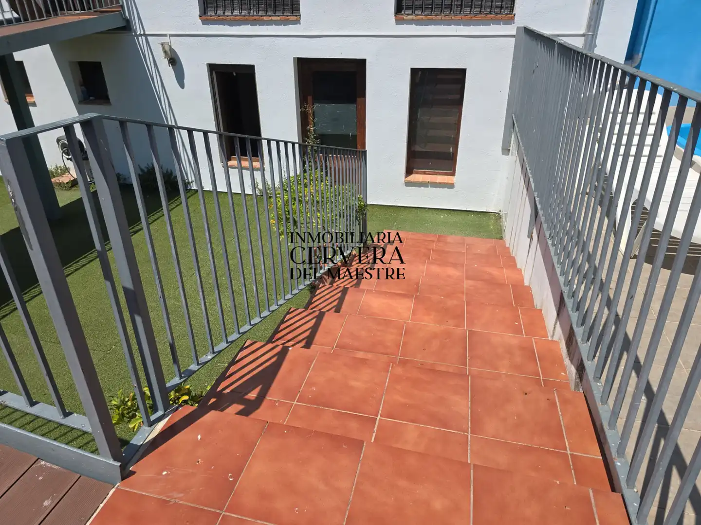 Terraza de Piso en venta en Sant Mateu con Piscina comunitaria