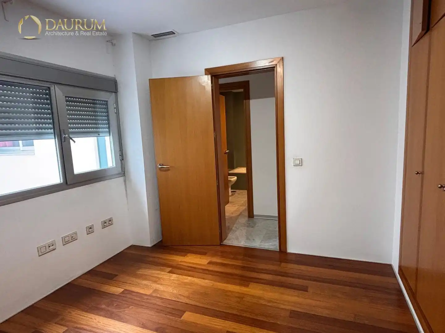 Duplex with lift for sale in Casco Antiguo, imagen 6