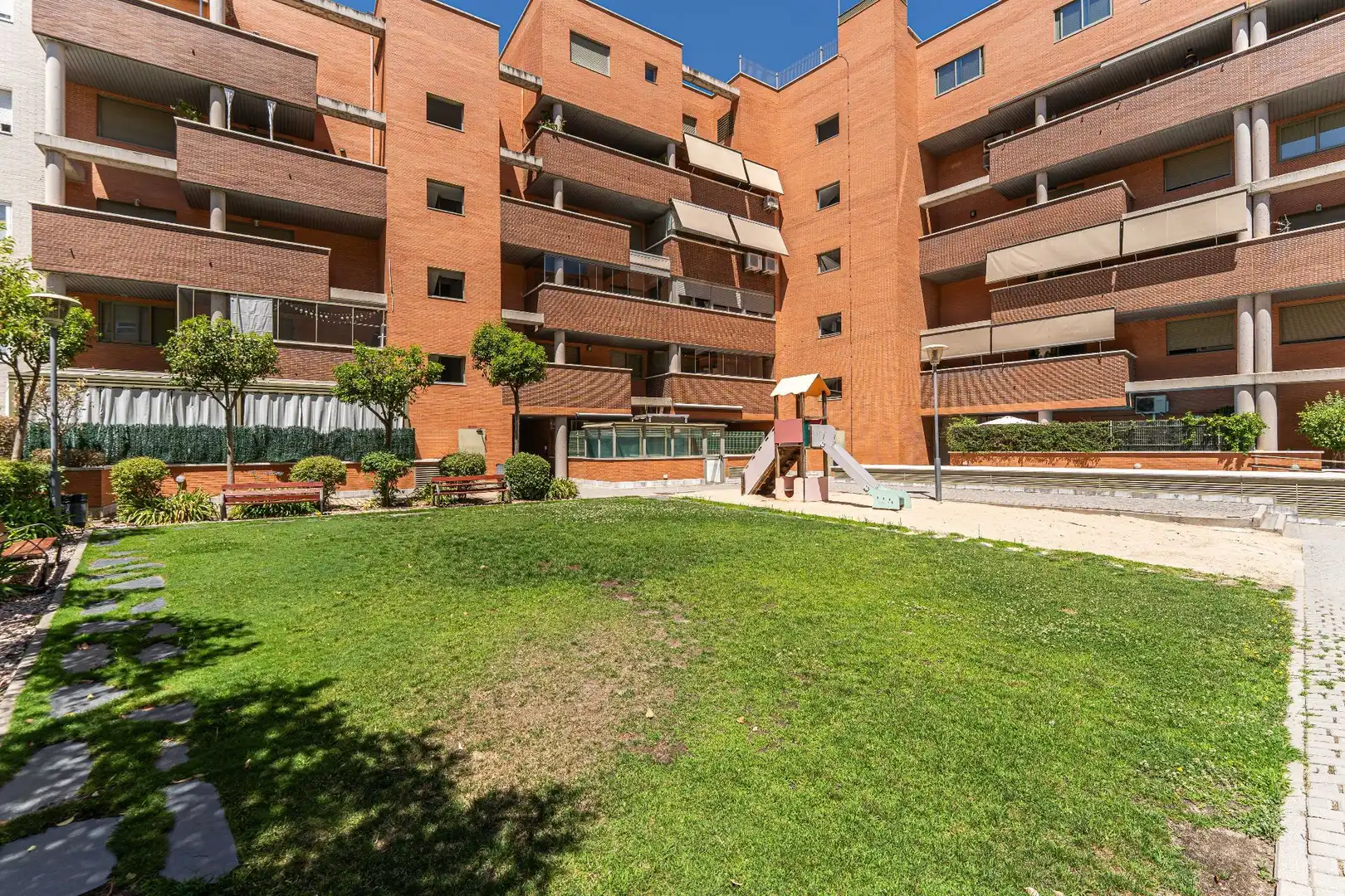Vista exterior de Pis en venda en Leganés amb Aire condicionat, Calefacció i Traster