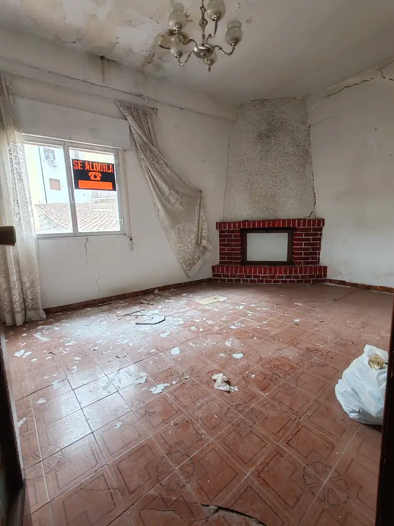 Sala d'estar de Casa o xalet en venda en Budia