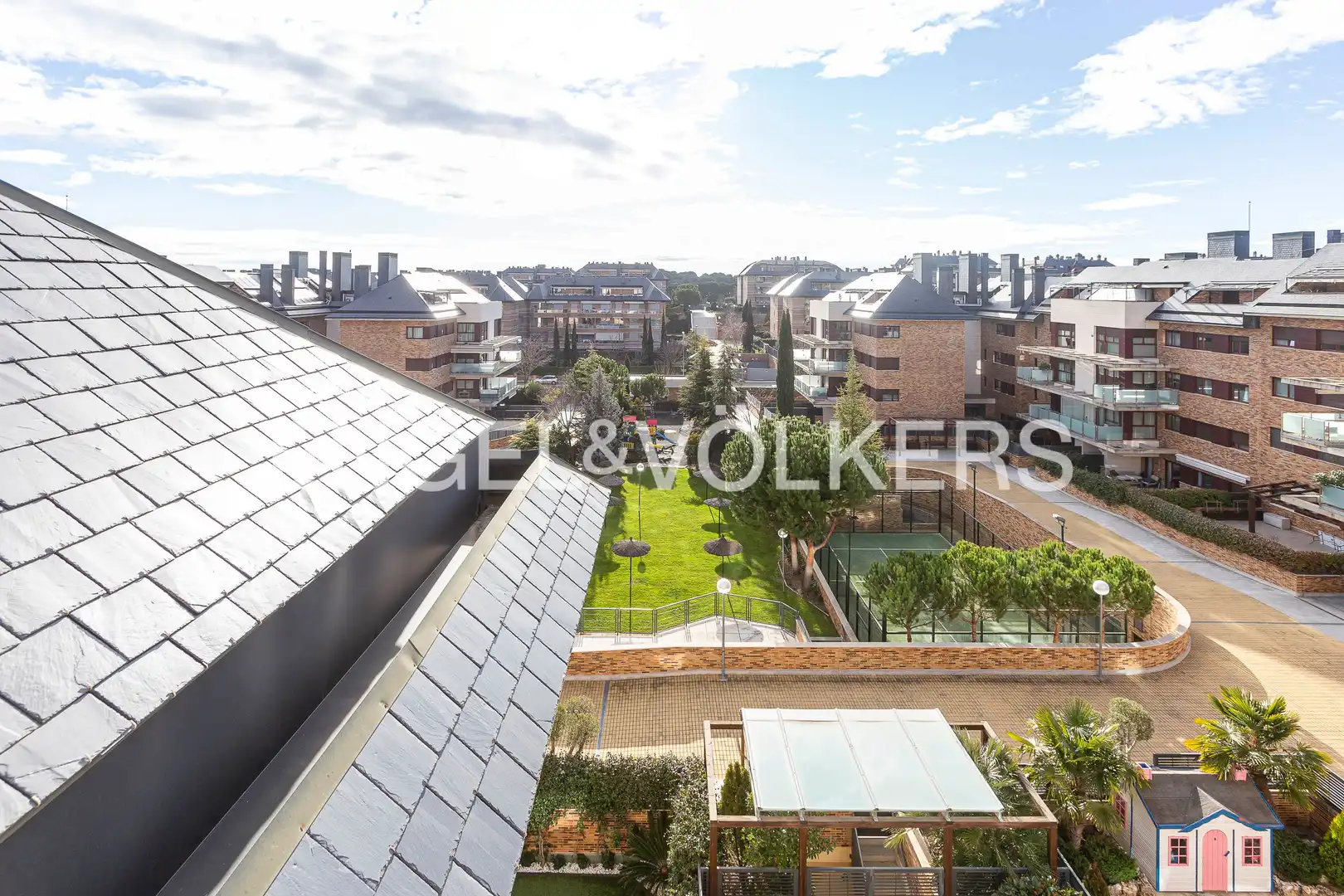 Terraza de Ático de alquiler en Zona Monte El Pilar