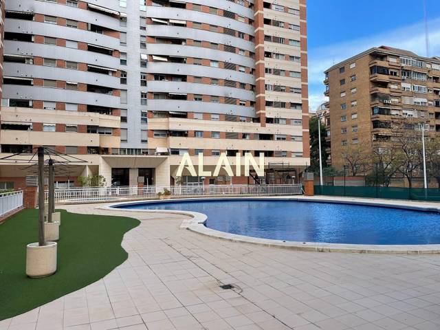 Dúplex en Alquiler en Avenida Amado Granell Mesado 'Militar' en Ciutat de les Ciències i de les Arts - Justicia