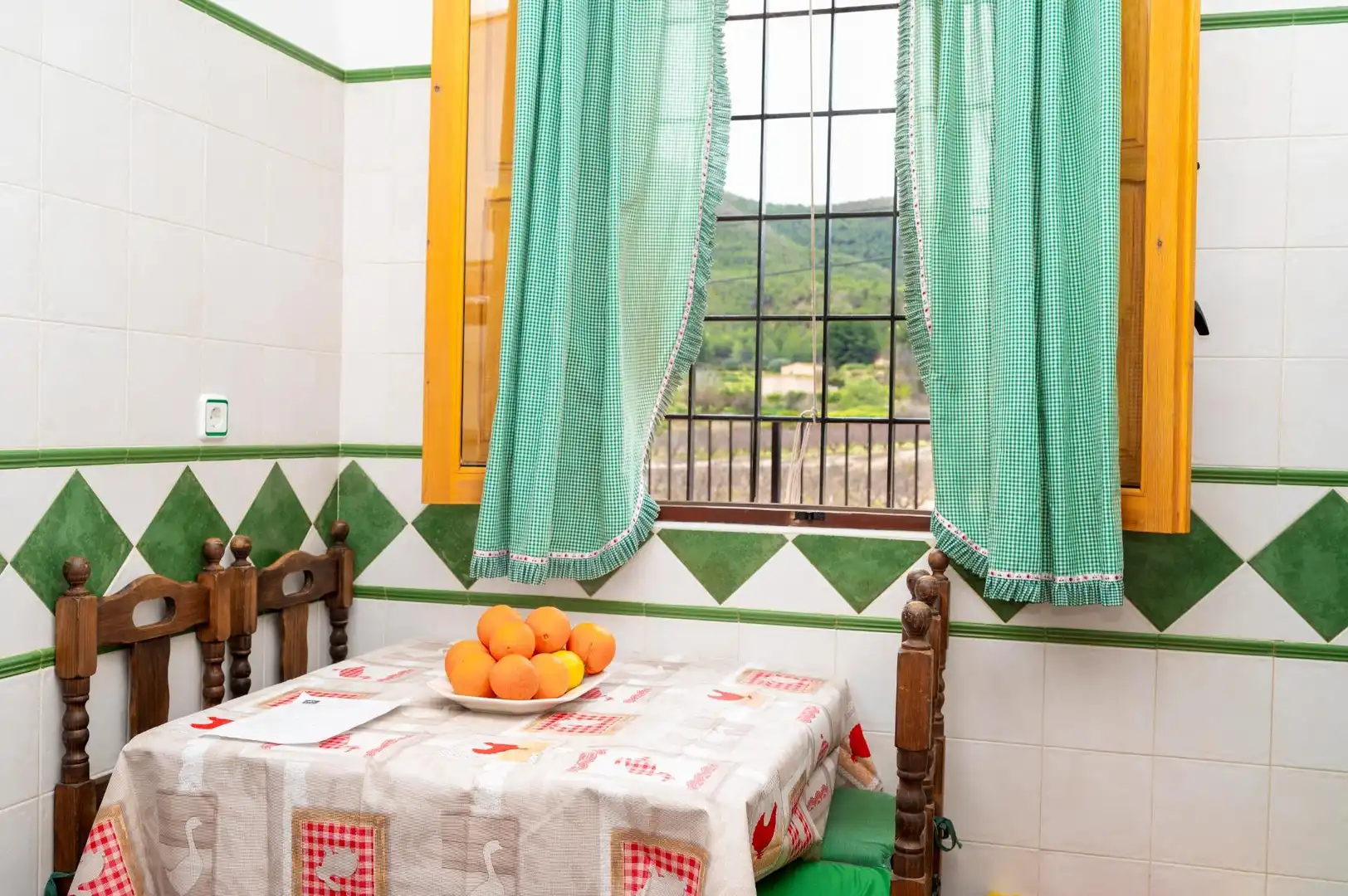 Menjador de Casa o xalet en venda en Blanca amb Terrassa, Piscina i Moblat