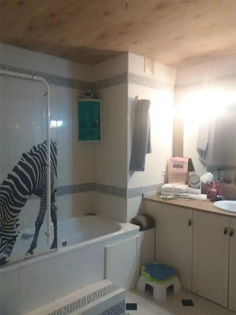 Bany de Pis en venda en Manzanares amb Aire condicionat i Balcó