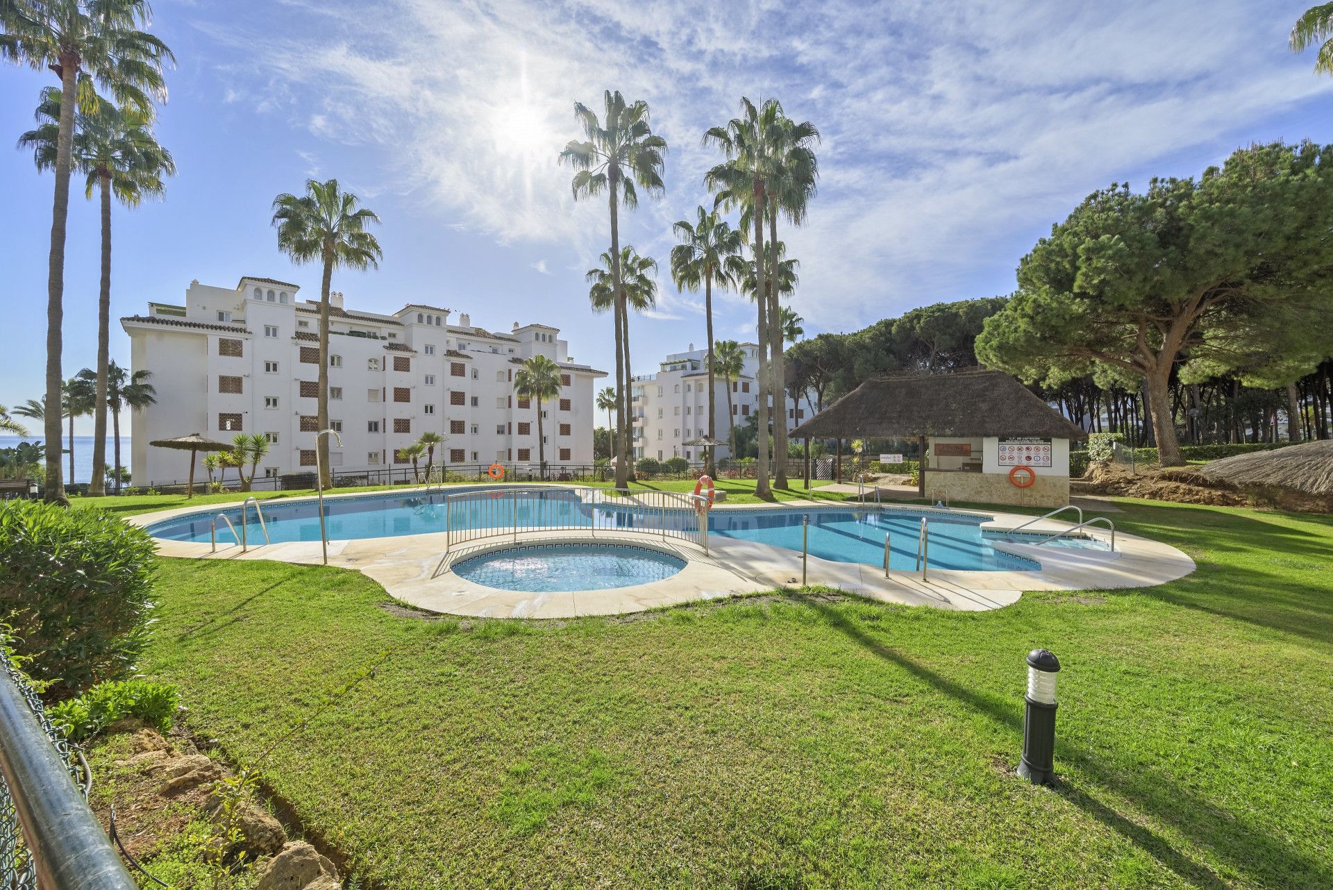 Jardí de Planta baixa en venda en Mijas amb Aire condicionat, Terrassa i Piscina