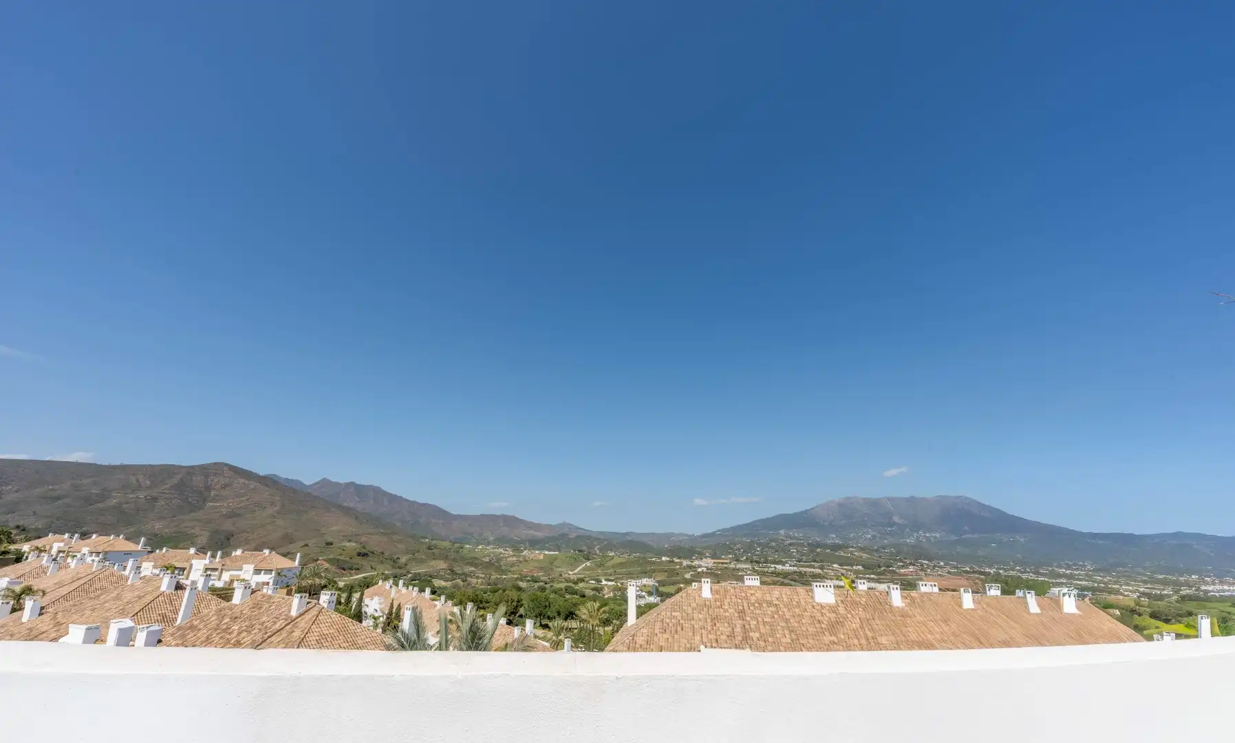 Vista exterior de Casa adosada en venda en Mijas amb Terrassa