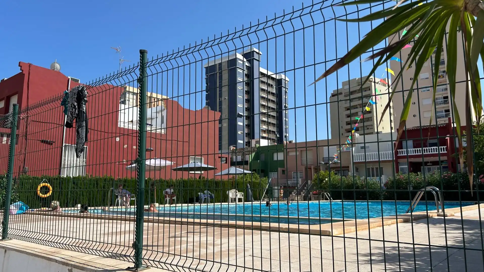 Piscina de Casa adosada en venda en La Pobla de Farnals amb Aire condicionat, Terrassa i Balcó