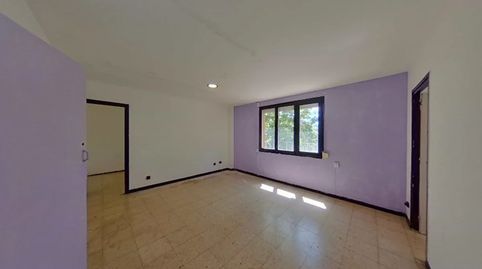 Barcelona (Barcelona). "OKUPADO" (no se puede visitar ni hipotecar)., imatge 3
