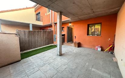 Terrassa de Casa o xalet en venda en Pioz amb Calefacció, Jardí privat i Parquet