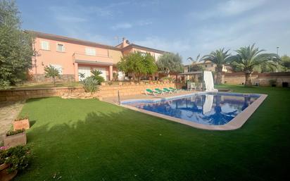 Swimming pool of House or chalet for sale in Marratxí  with Air Conditioner, Heating and Private garden