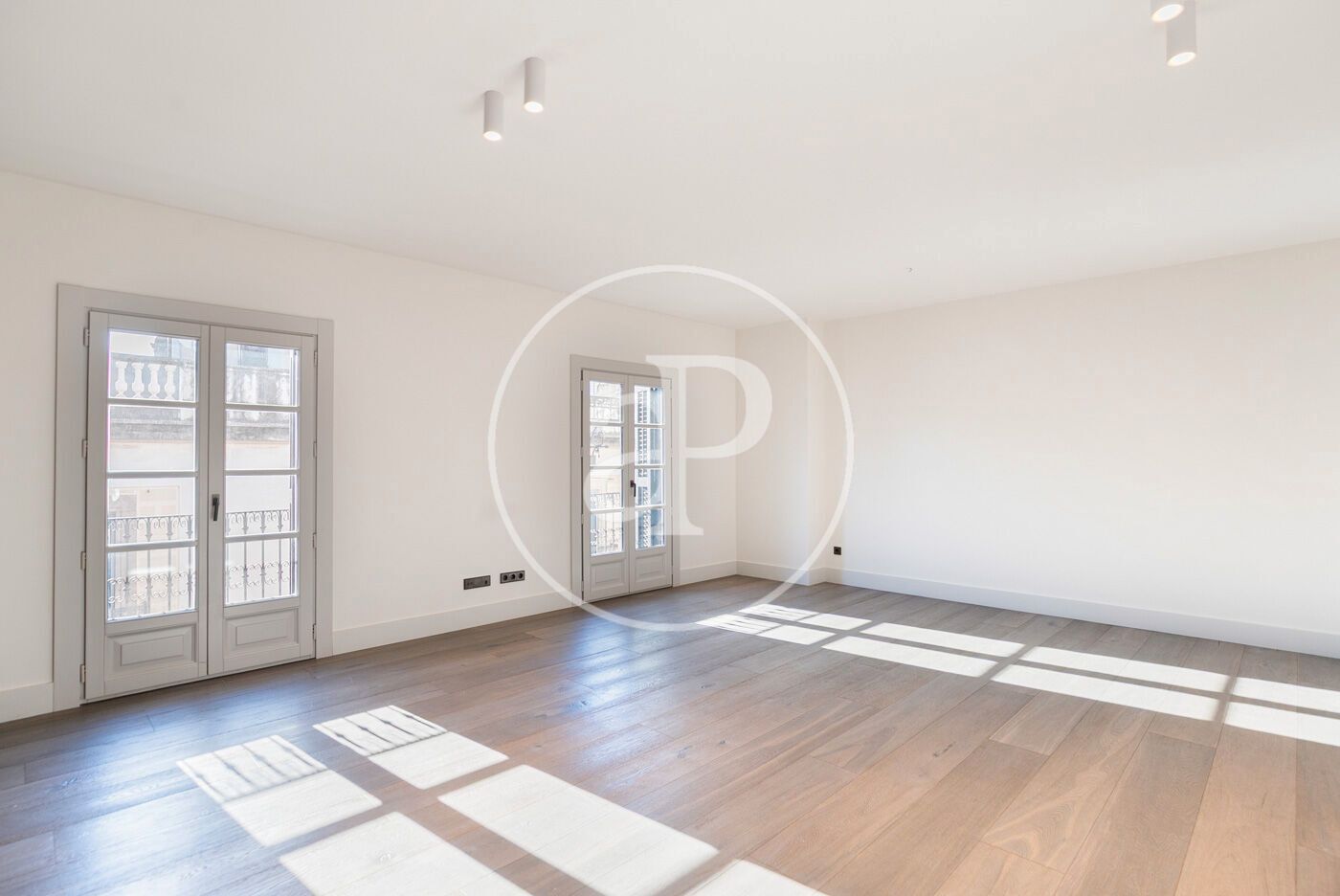 Living room of Flat to rent in  Barcelona Capital  with Air Conditioner, Heating and Balcony