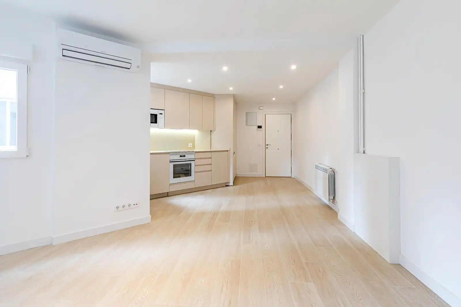 Kitchen of Flat for rent in Madrid  with Air Conditioner