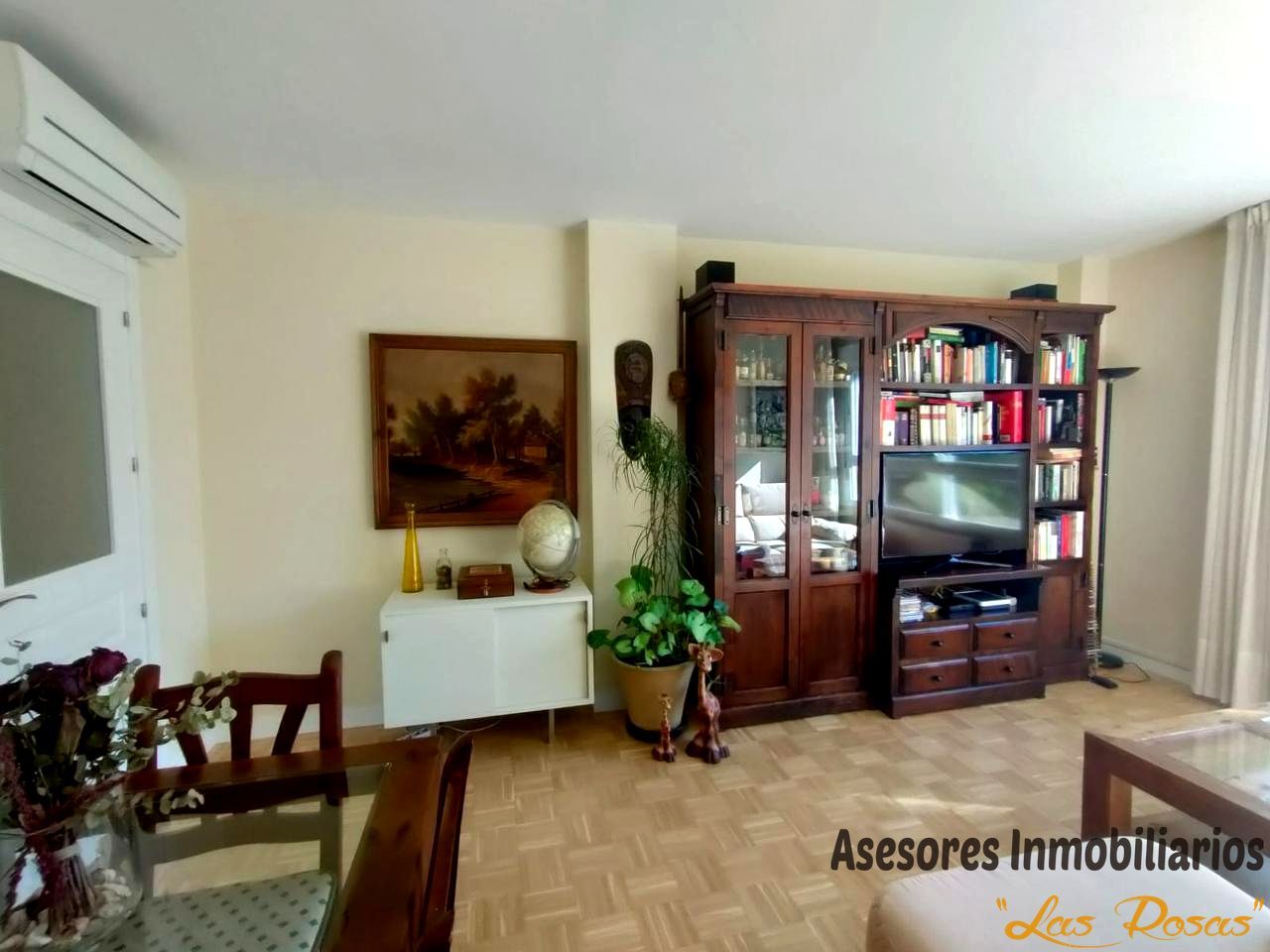 Sala de estar de Piso en venta en  Madrid Capital con Aire acondicionado, Calefacción y Parquet