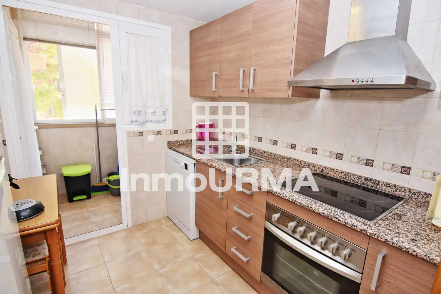 Cocina de Piso en venta en San Vicente del Raspeig / Sant Vicent del Raspeig con Aire acondicionado, Trastero y Amueblado