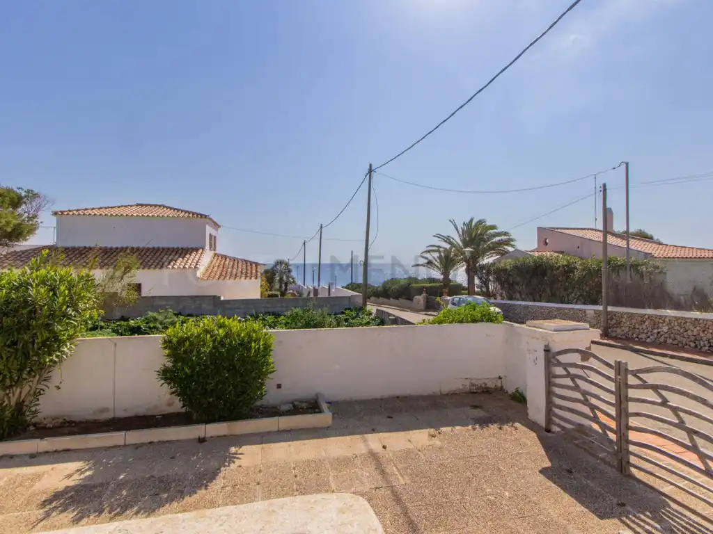 Vista exterior de Casa o chalet en venta en Sant Lluís con Terraza