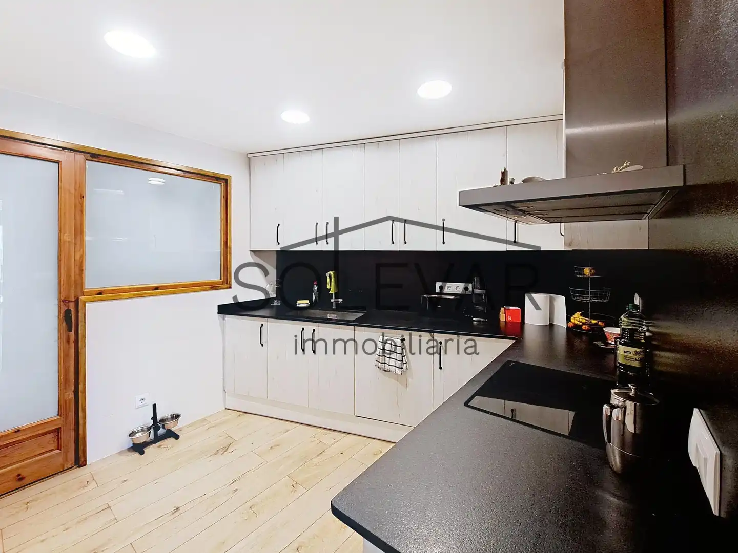 Küche von Wohnung zum Verkauf in Tremp mit Heizung und Balkon