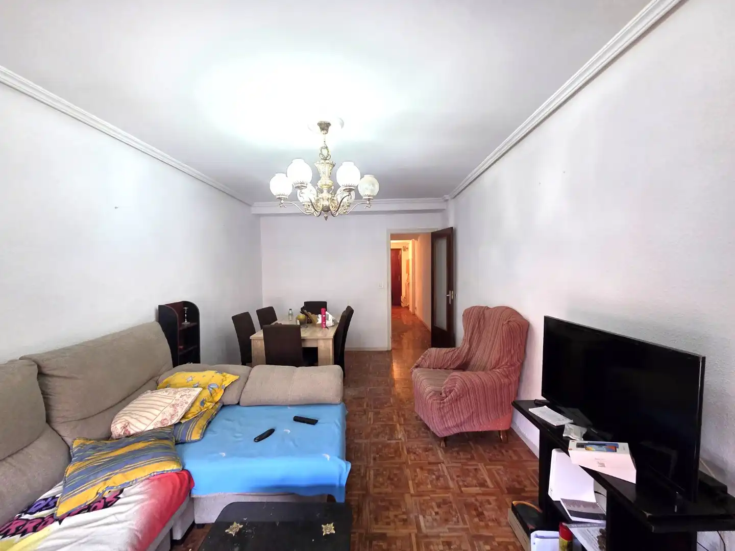 Sala d'estar de Pis en venda en Burgos amb Calefacció i Terrassa