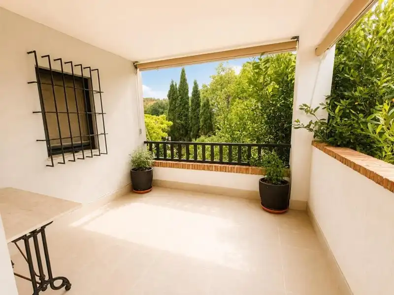 Terrassa de Casa o xalet en venda en Granada amb Calefacció, Jardí privat i Parquet