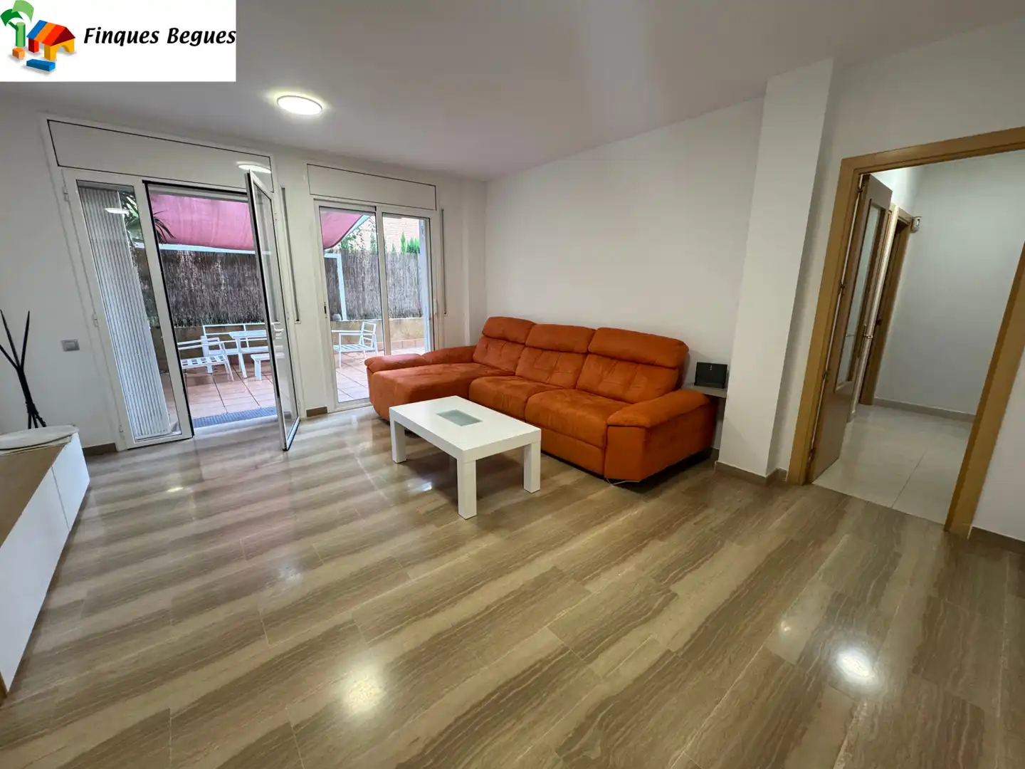 Sala de estar de Planta baja en venta en Begues, Barcelona