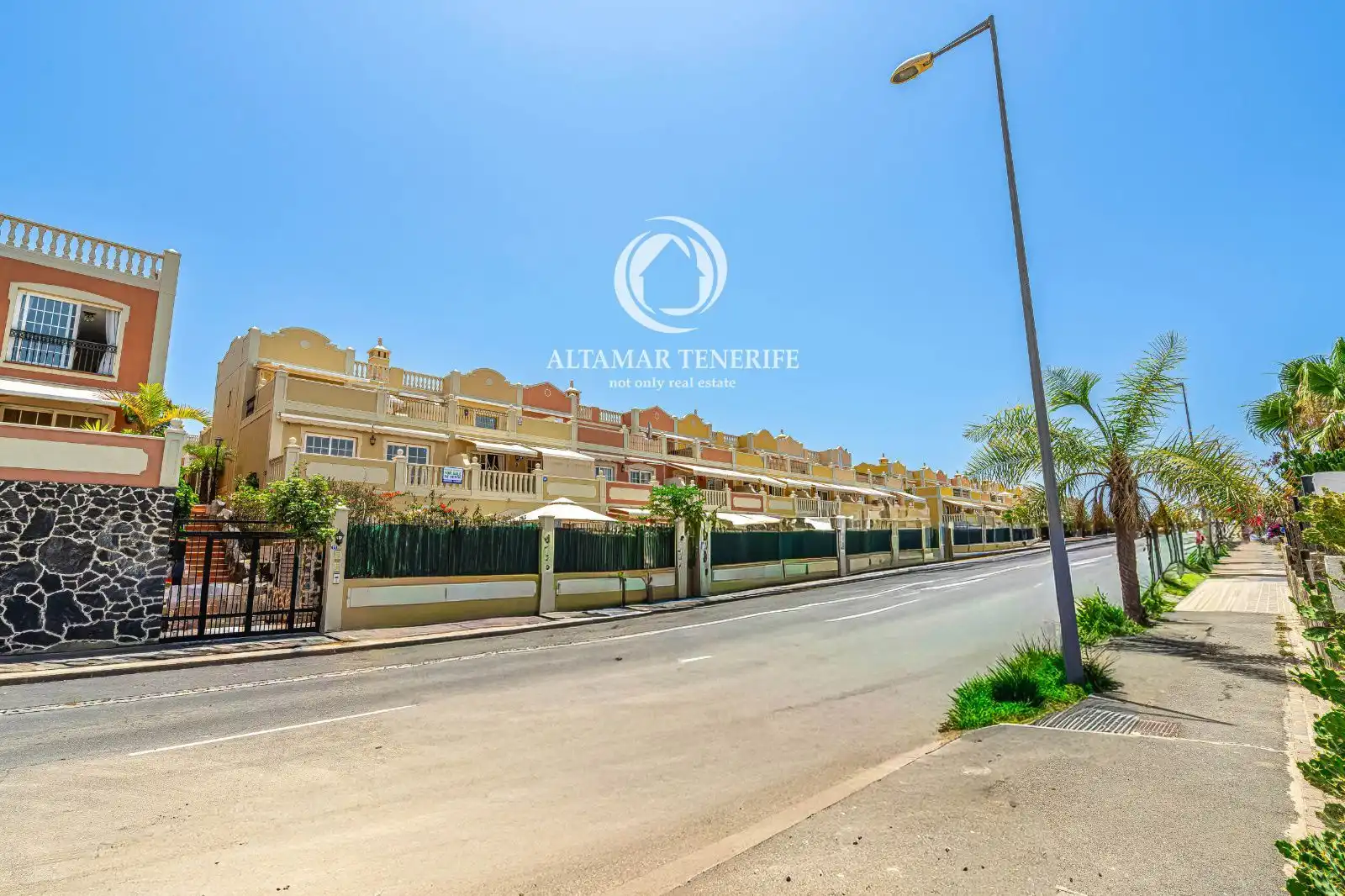 Vista exterior de Apartamento en venta en Arona con Jardín privado, Terraza y Piscina