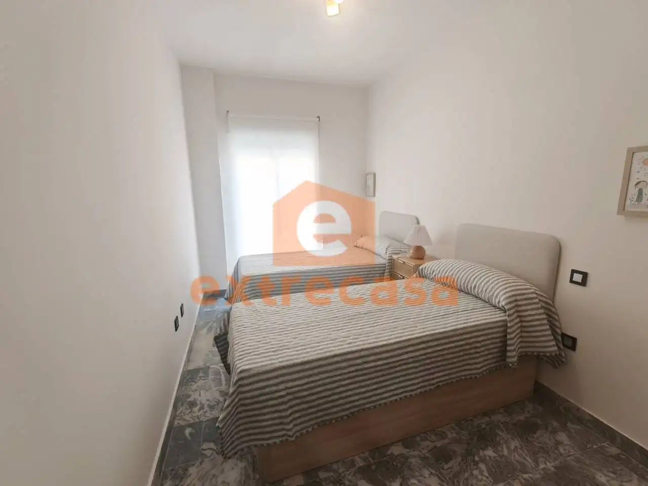 Dormitori de Apartament de lloguer en Badajoz amb Aire condicionat, Calefacció i Moblat