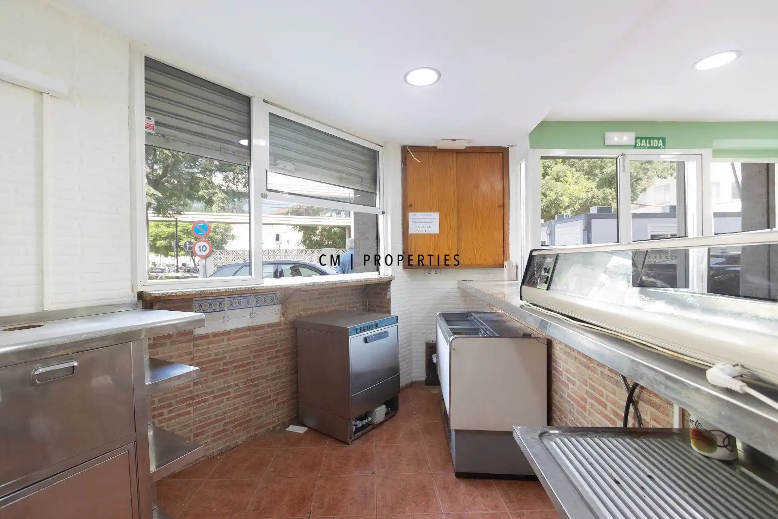Cocina de Local de alquiler en Valencia con Aire acondicionado