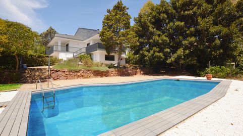 Chalet reformado a estrenar en Monasterios