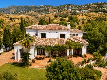 Casa rústica con piscina en venta en valtocado
