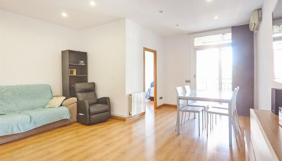 Living room of Flat for sale in  Barcelona Capital  with Air Conditioner, Heating and Parquet flooring