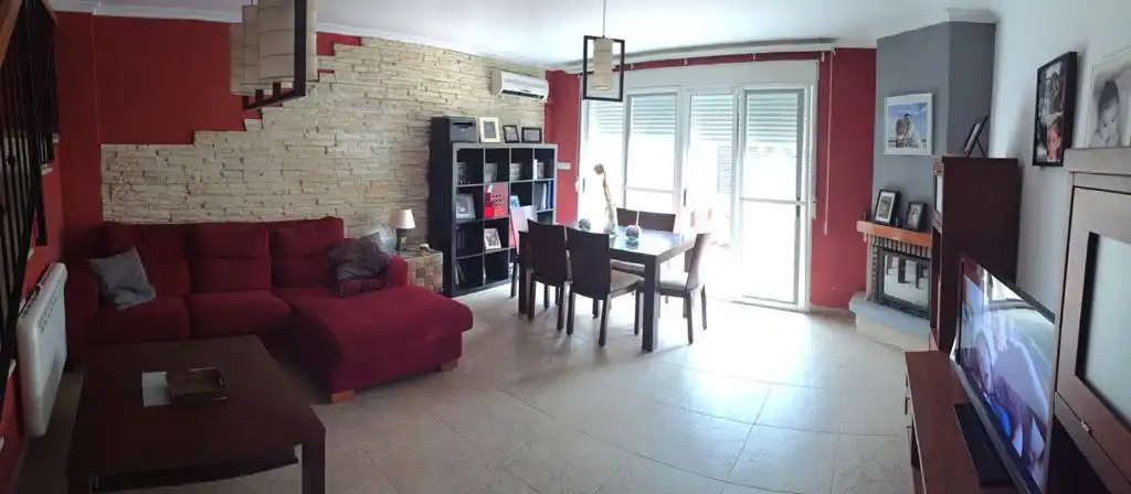 Sala d'estar de Casa o xalet en venda en Gilet amb Moblat i Piscina comunitària
