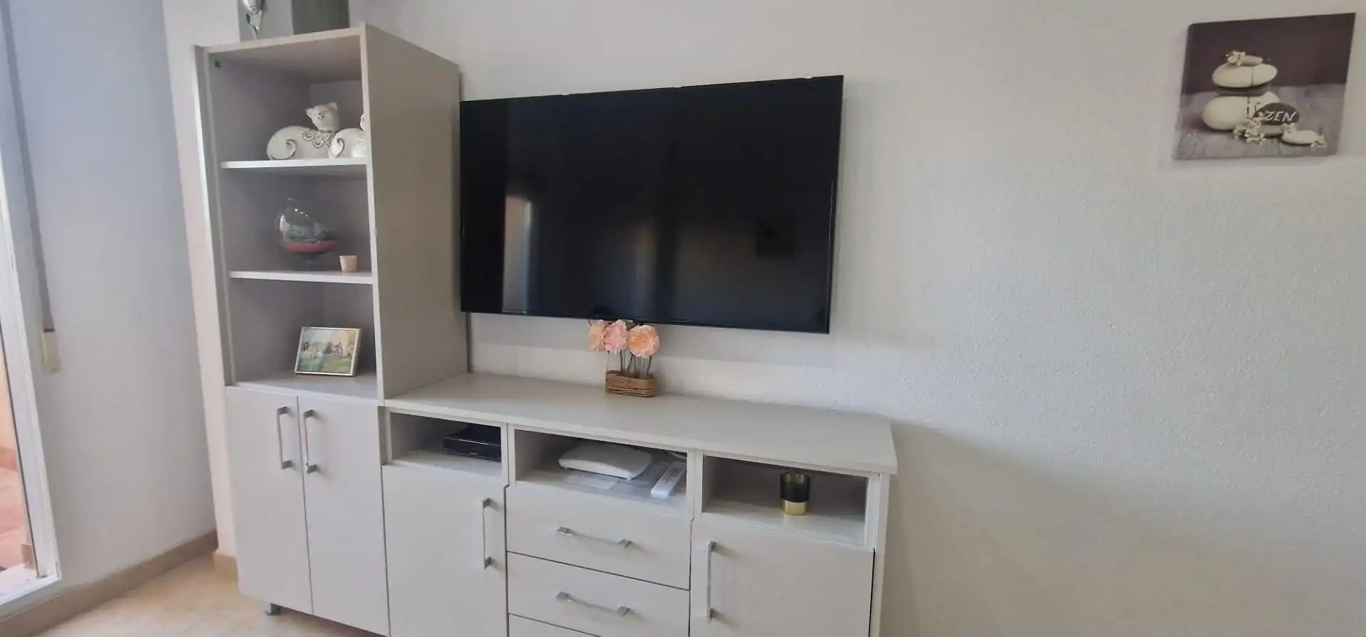 Wohnzimmer von Wohnung zur Miete in Águilas mit Klimaanlage, Privatgarten und Möbliert