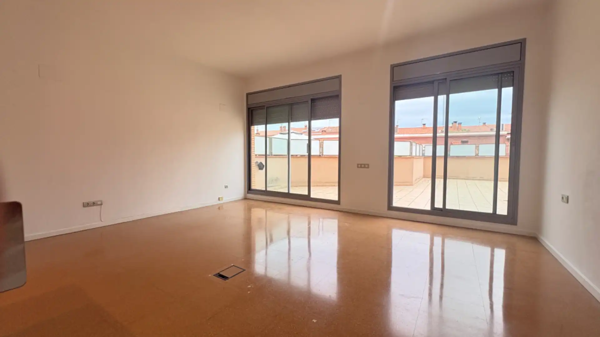 Business premises to rent in Ronda dels Països Catalans