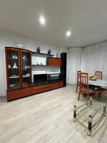 Piso en Alquiler en Calle de Toledo en El Perchel