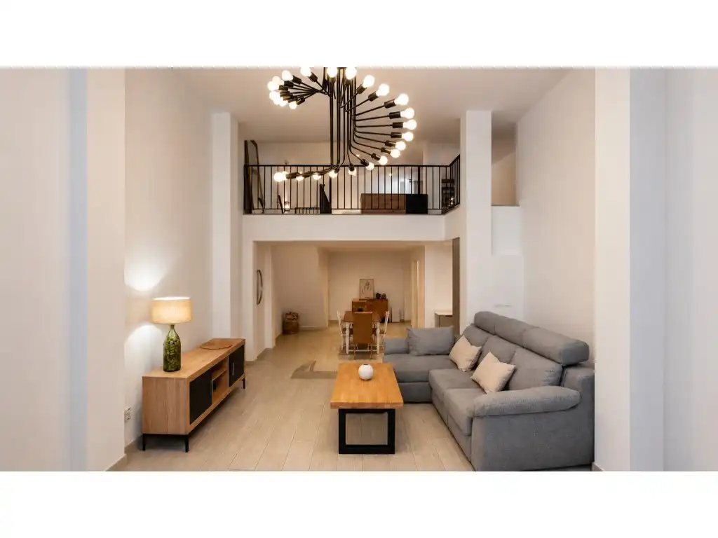 Flat for sale in Calle Infanta Doña Maria