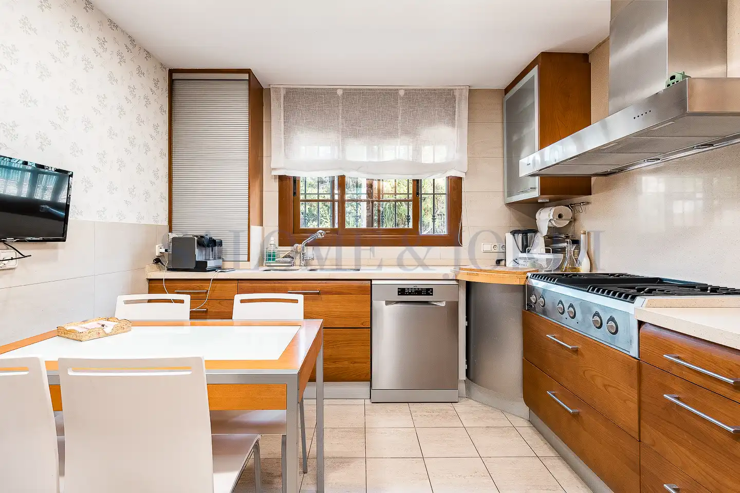 Cocina de Casa o chalet en venta en Vilassar de Dalt con Calefacción, Jardín privado y Piscina