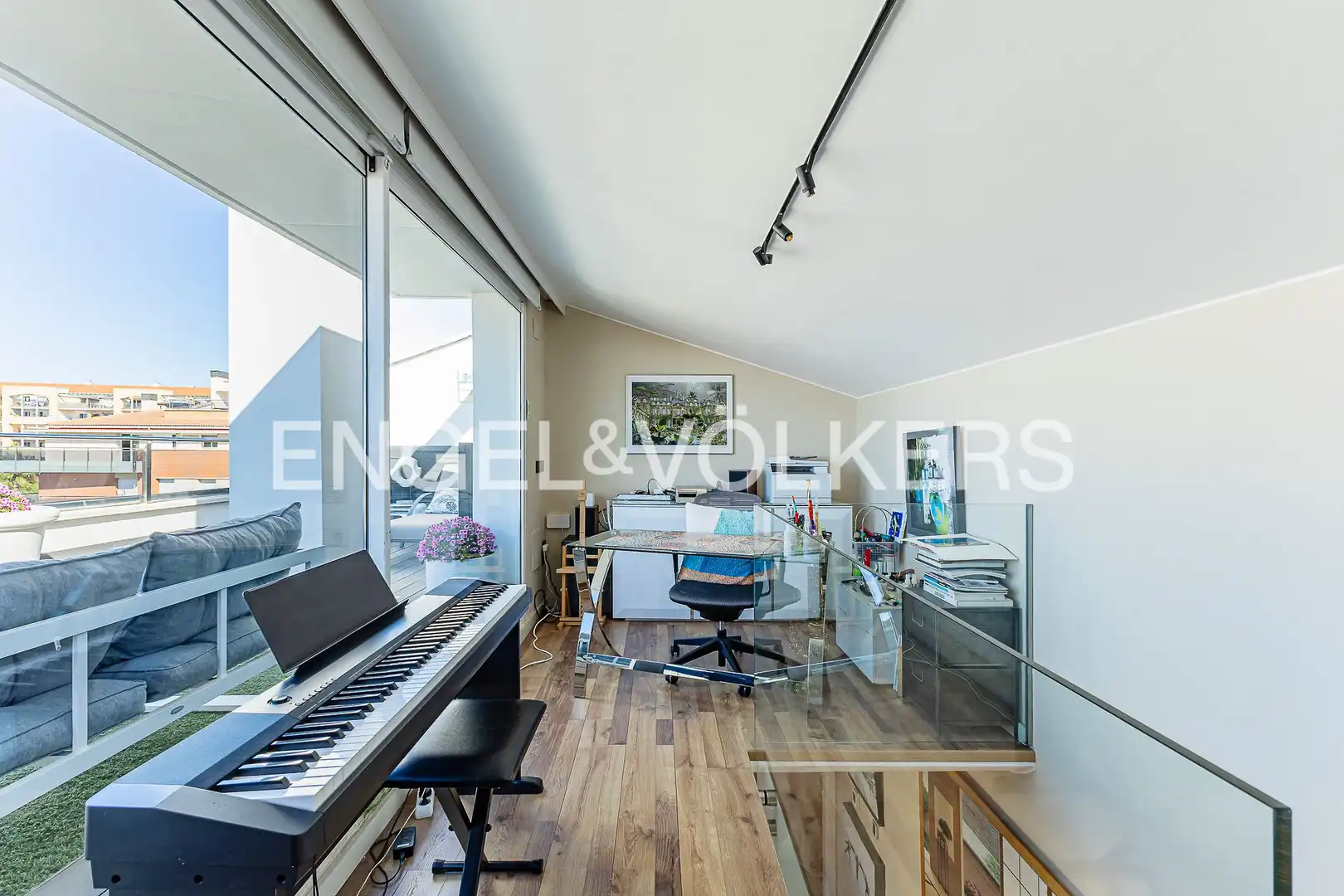 Terraza de Ático en venta en Sitges con Aire acondicionado, Calefacción y Jardín privado