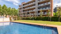 Swimming pool of Flat for sale in Sant Cugat del Vallès  with Air Conditioner, Heating and Terrace