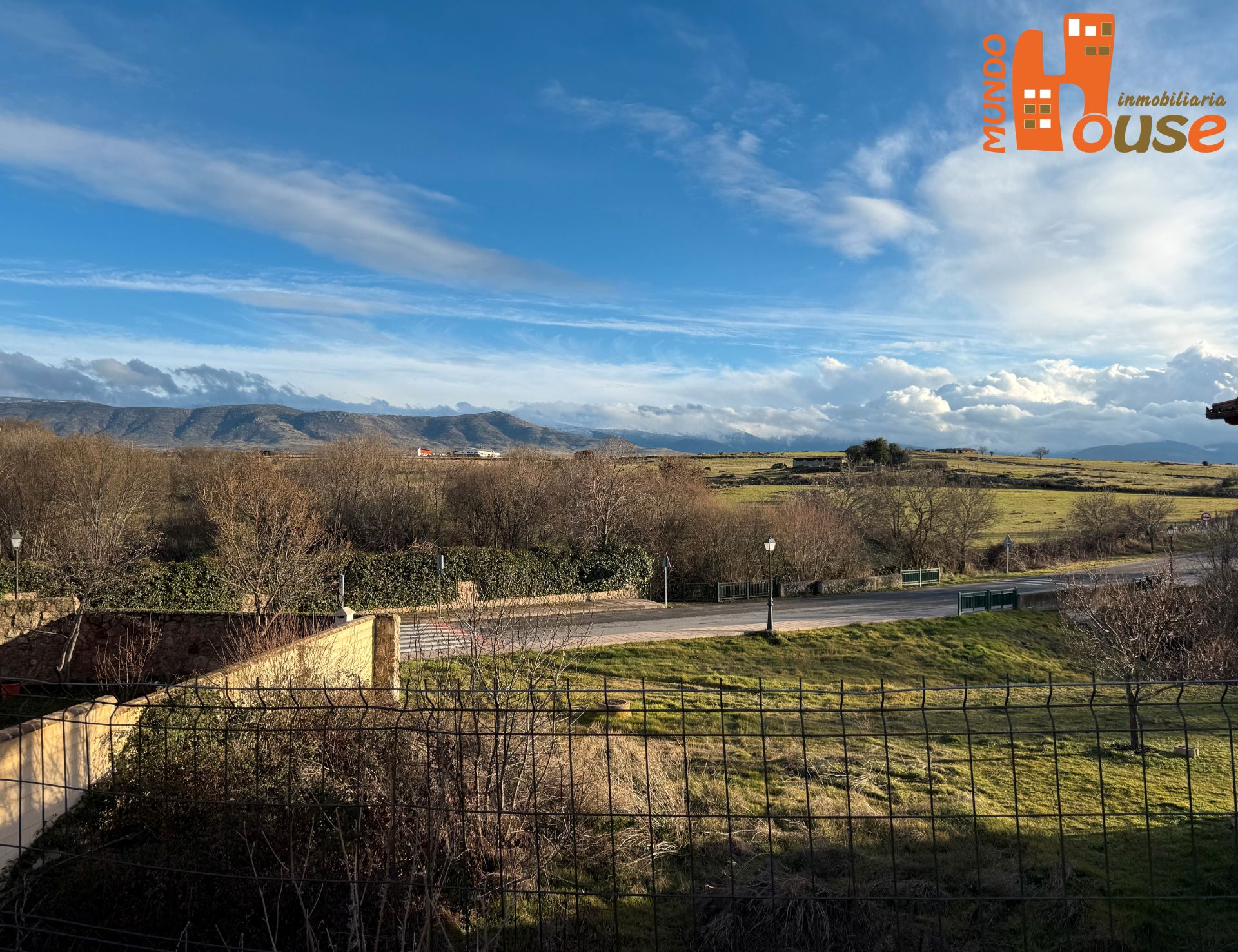 Vista exterior de Residencial en venta en Espirdo