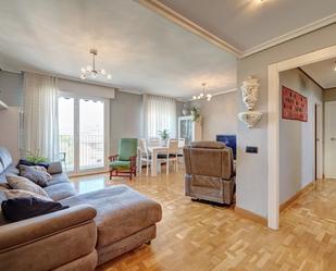 Living room of Flat for sale in  Pamplona / Iruña  with Terrace and Furnished