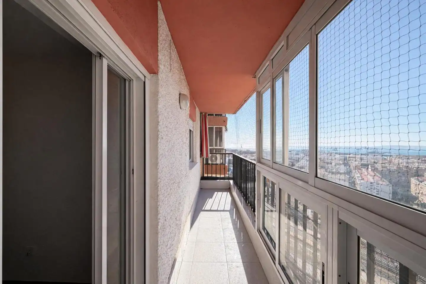 Terrasse von Wohnung zum Verkauf in Alicante / Alacant mit Terrasse und Möbliert