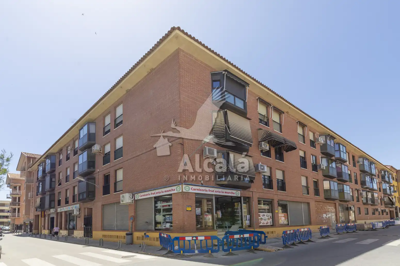 Außenansicht von Wohnung zum Verkauf in Ocaña mit Heizung, Privatgarten und Terrasse