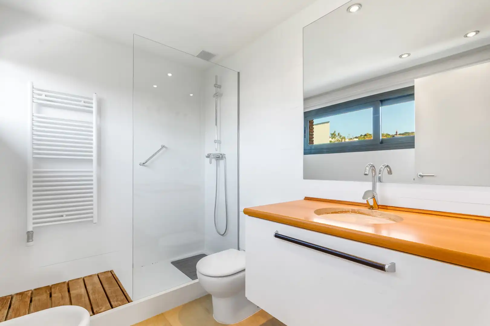 Baño de Ático en venta en Barcelona con Aire acondicionado, Calefacción y Terraza