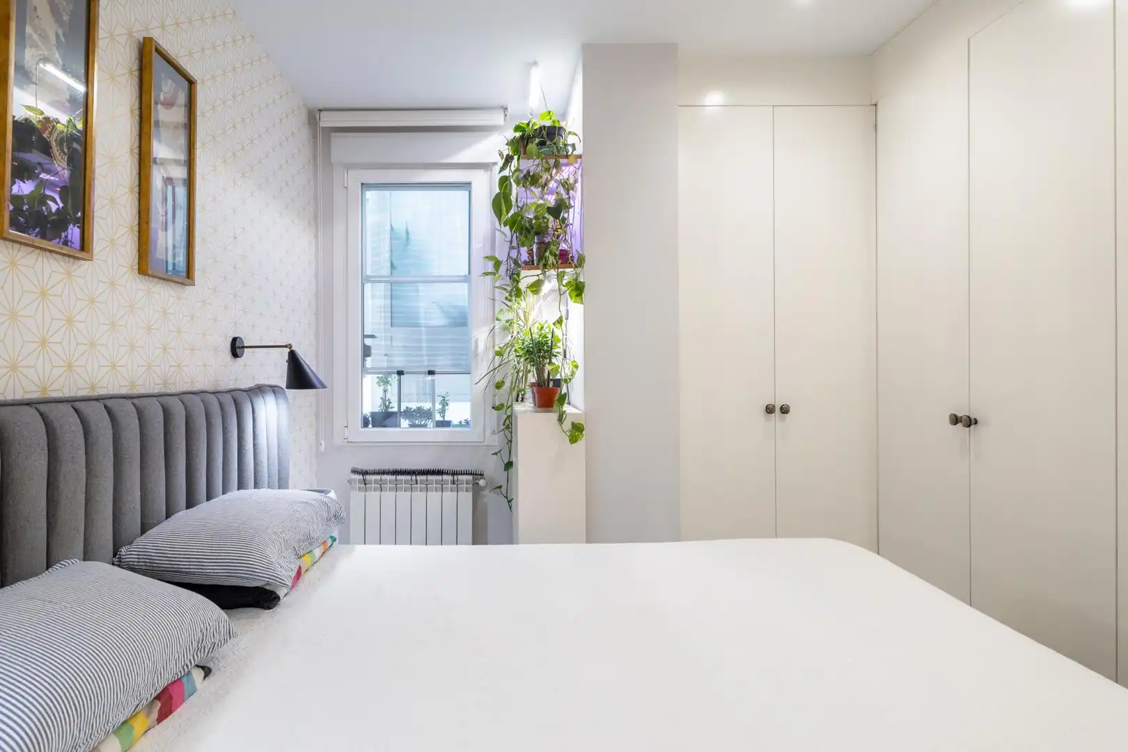 Habitación de Apartamento de alquiler en Madrid con Calefacción, Amueblado y Balcón