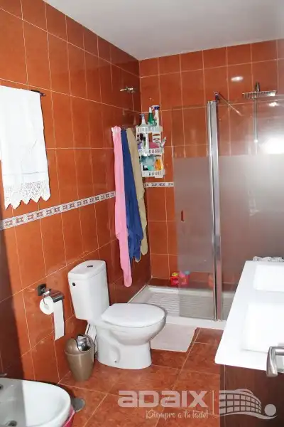 Bany de Edifici en venda en Poleares