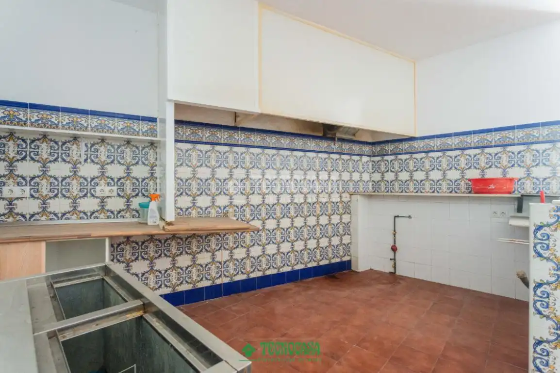 Kitchen of Commercial properties for sale in Almería